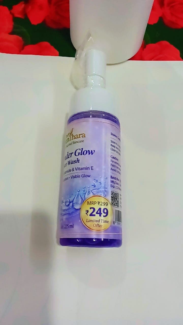 Water Glow Face Wash